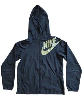 Nike • Windbreaker